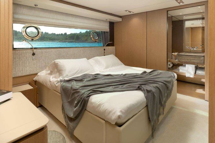 Charter Yacht B.A.13 - Ferretti 1000 - 5 Cabins - Trogir - Split - Dubrovnik - Hvar - Croatia