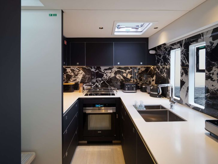 BLESSED Sunreef 50 - galley BLESSED Sunreef 50 - galley