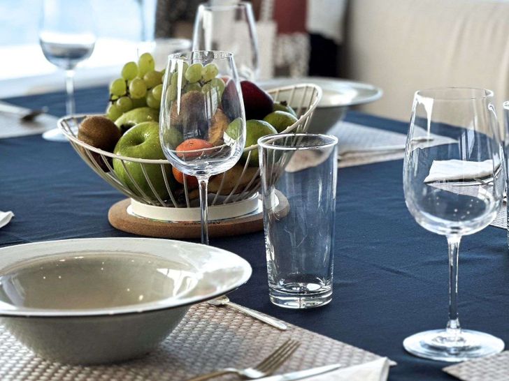 UMIKO Bali 5.4 - alfresco dining set up UMIKO Bali 5.4 - alfresco dining set up