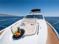 POLPO Sunseeker 69 - foredeck sunbathing area POLPO Sunseeker 69 - foredeck sunbathing area