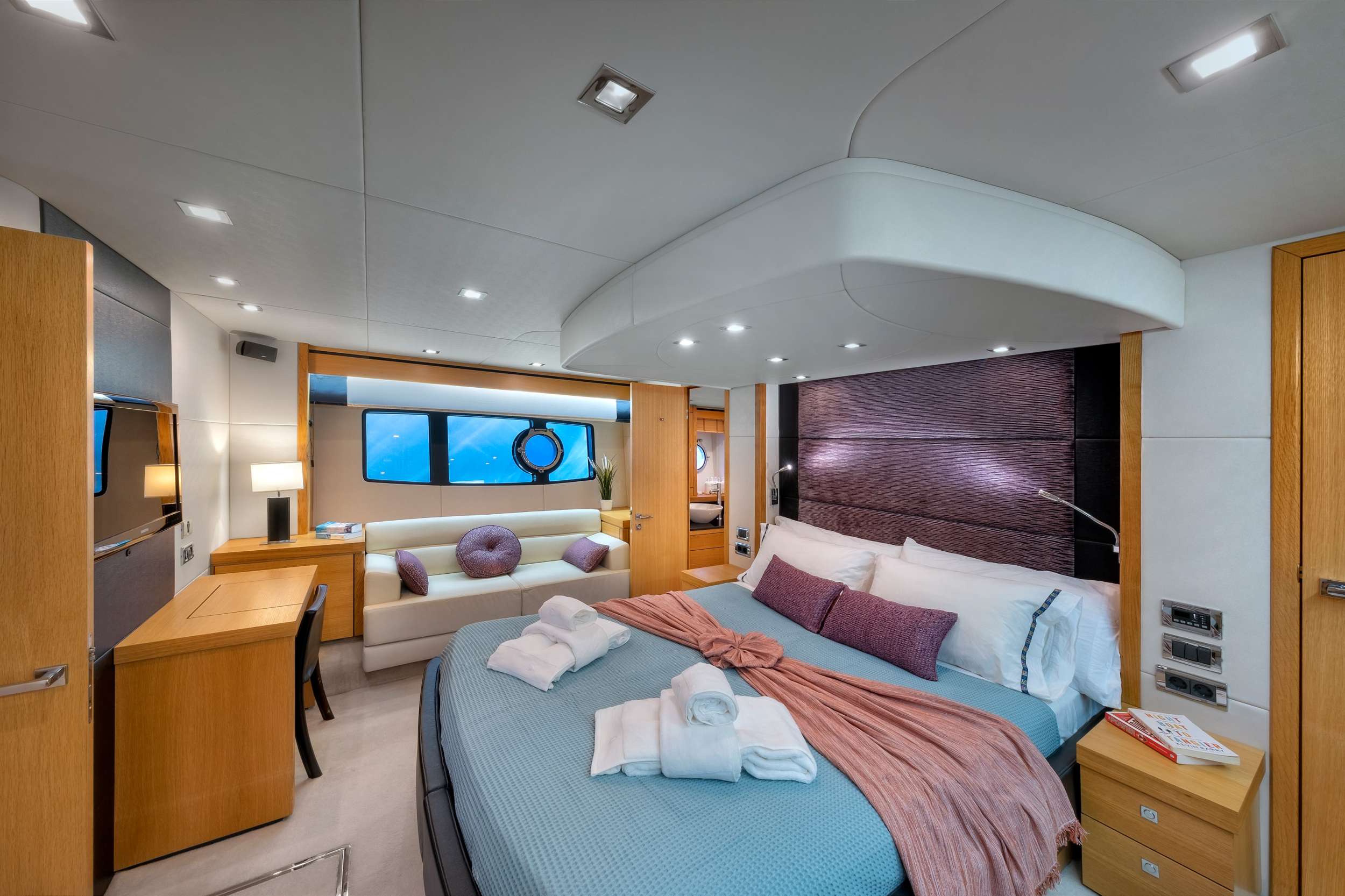 POLPO Sunseeker 69 - master cabin