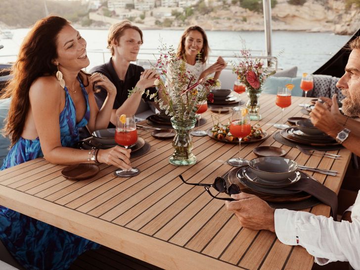 SHADES OF GREY Sunreef 80 - guests SHADES OF GREY Sunreef 80 - guests