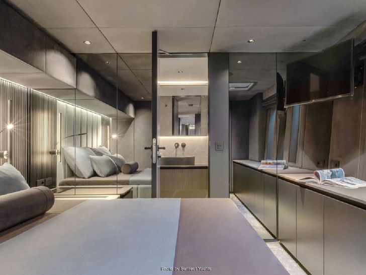 SHADES OF GREY Sunreef 80 - VIP cabin 2 SHADES OF GREY Sunreef 80 - VIP cabin 2