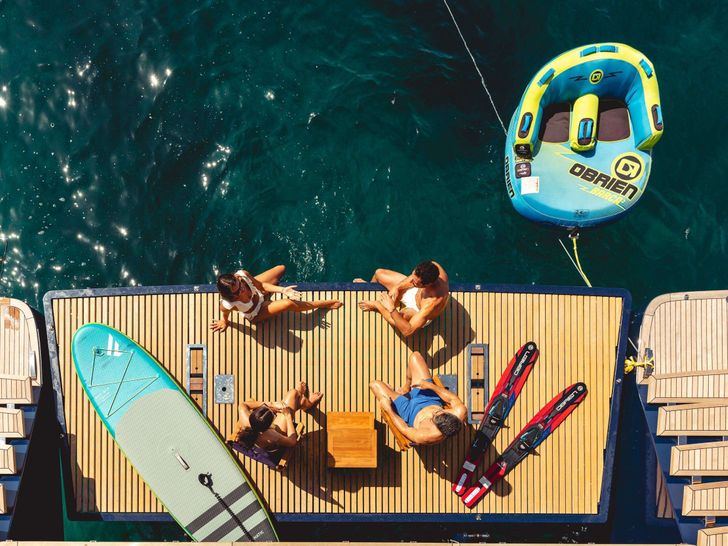 MISCHIEVOUS Sunreef 80 - water toys MISCHIEVOUS Sunreef 80 - water toys