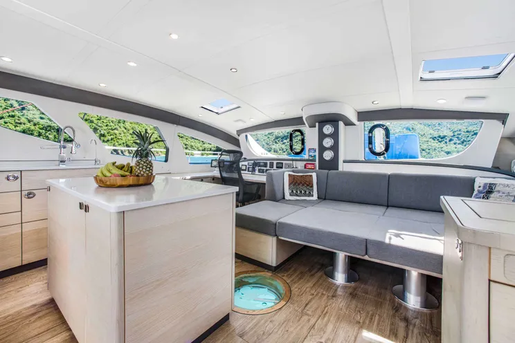 Charter Yacht WILD RUMPUS - Xquisite X5 - 2 Cabins - Nassau - Exumas - Bahamas