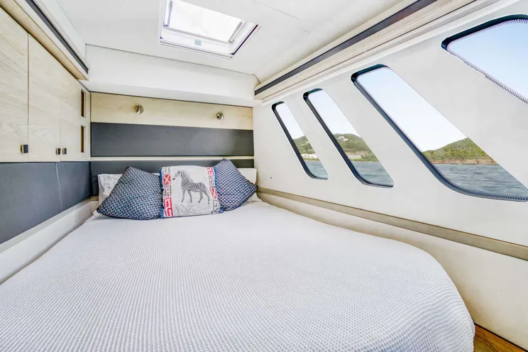 Charter Yacht WILD RUMPUS - Xquisite X5 - 2 Cabins - Nassau - Exumas - Bahamas