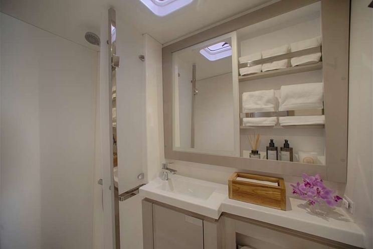 Charter Yacht EUPHORIA - Fountaine Pajot Elba 45 - 4 Cabins - Costa Rica