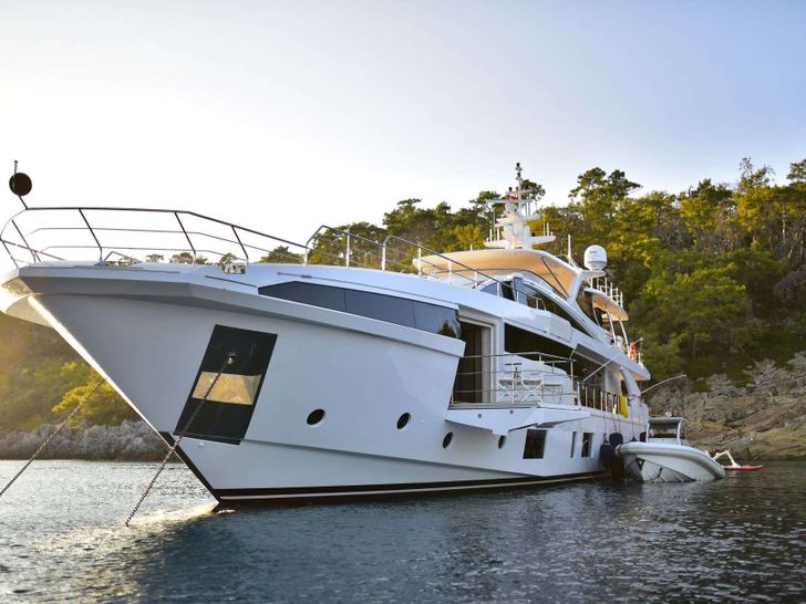 LOVE T Azimut Grande 35m - bow view LOVE T Azimut Grande 35m - bow view