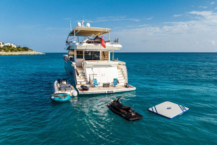 Charter Yacht EXIT STRATEGY - Numarine 26 XP - 4 Cabins - Nassau - Exumas - Bahamas