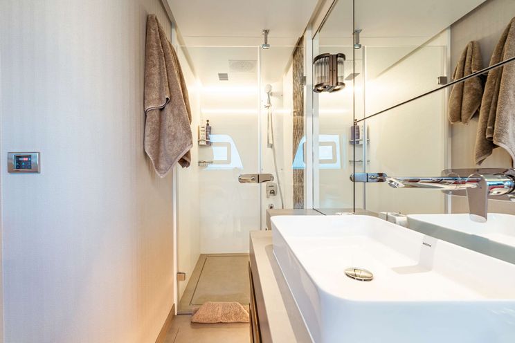 Charter Yacht EXIT STRATEGY - Numarine 26 XP - 4 Cabins - Nassau - Exumas - Bahamas