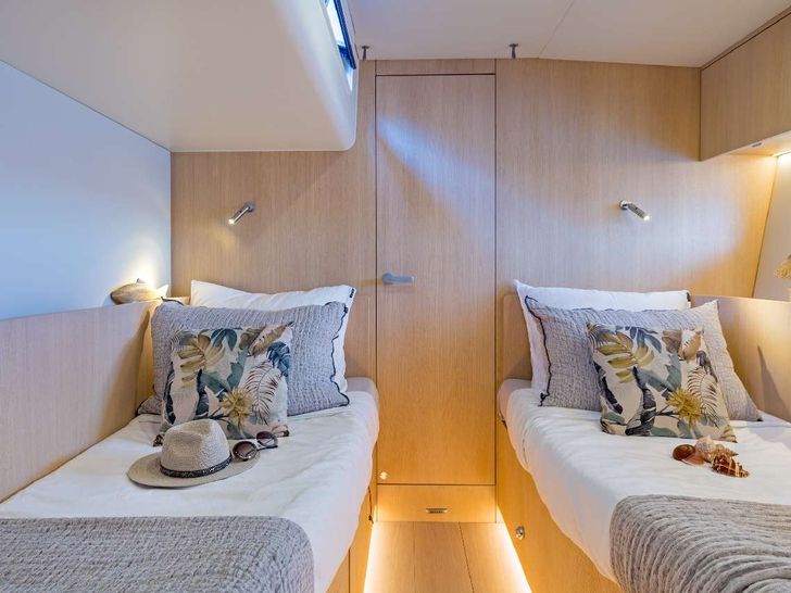 YUME YYacht Y7 - twin cabin 2 YUME YYacht Y7 - twin cabin 2