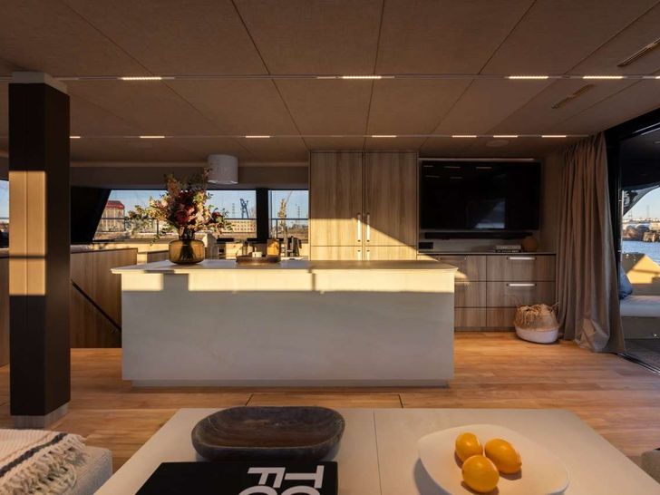 SAIDEIRA Moon Yacht 60 Galley 1 SAIDEIRA Moon Yacht 60 Galley 1