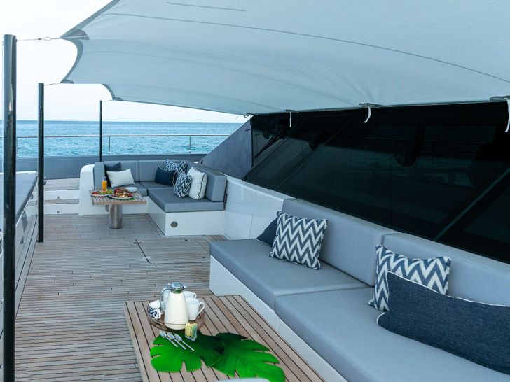 BLESSED Sunreef 80 Power - foredeck lounge BLESSED Sunreef 80 Power - foredeck lounge
