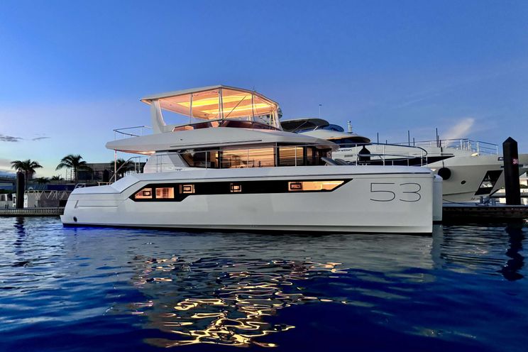 Charter Yacht BRU SEA - Leopard 53 - 3 Cabins - Nassau - Exumas - Bahamas