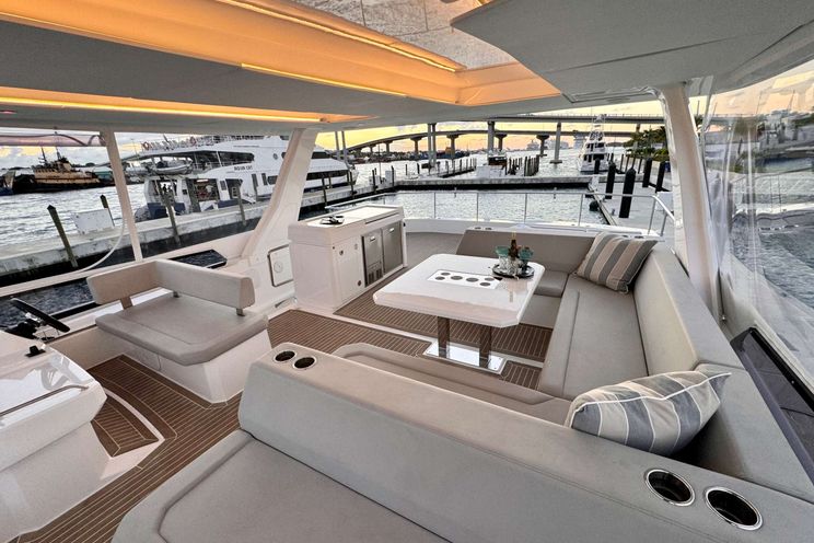 Charter Yacht BRU SEA - Leopard 53 - 3 Cabins - Nassau - Exumas - Bahamas