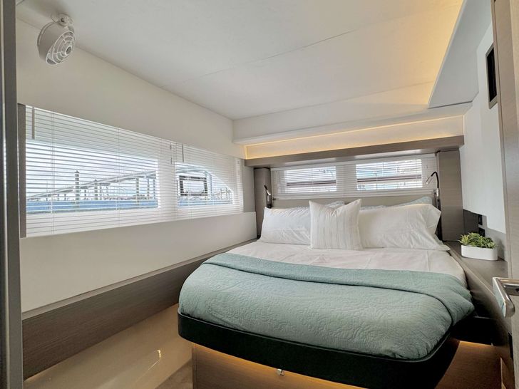 BRU SEA Leopard 53 - VIP Cabin 1 BRU SEA Leopard 53 - VIP Cabin 1