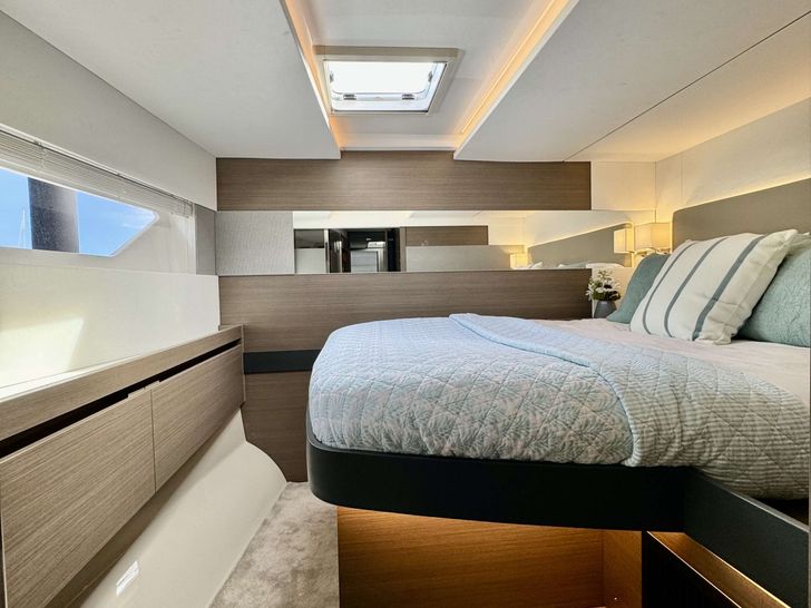 BRU SEA Leopard 53 - Master Cabin BRU SEA Leopard 53 - Master Cabin