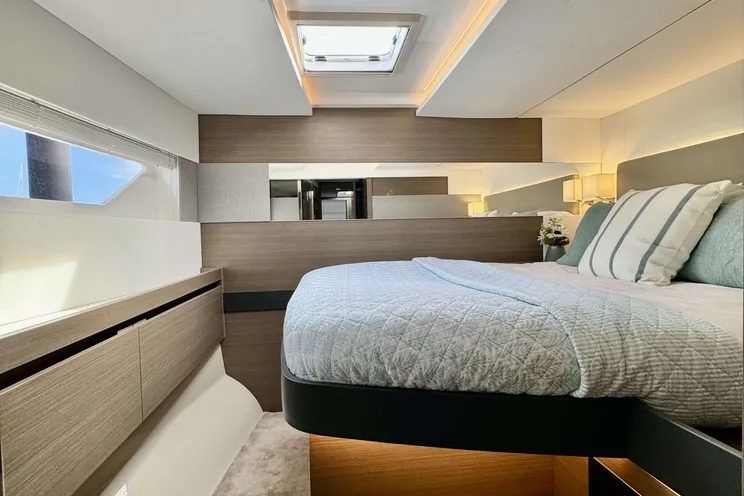 Charter Yacht BRU SEA - Leopard 53 - 3 Cabins - Nassau - Exumas - Bahamas