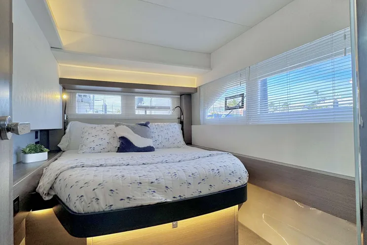 Charter Yacht BRU SEA - Leopard 53 - 3 Cabins - Nassau - Exumas - Bahamas