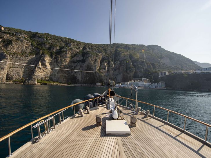 MARIA GIOVANNA - Foredeck MARIA GIOVANNA - Foredeck