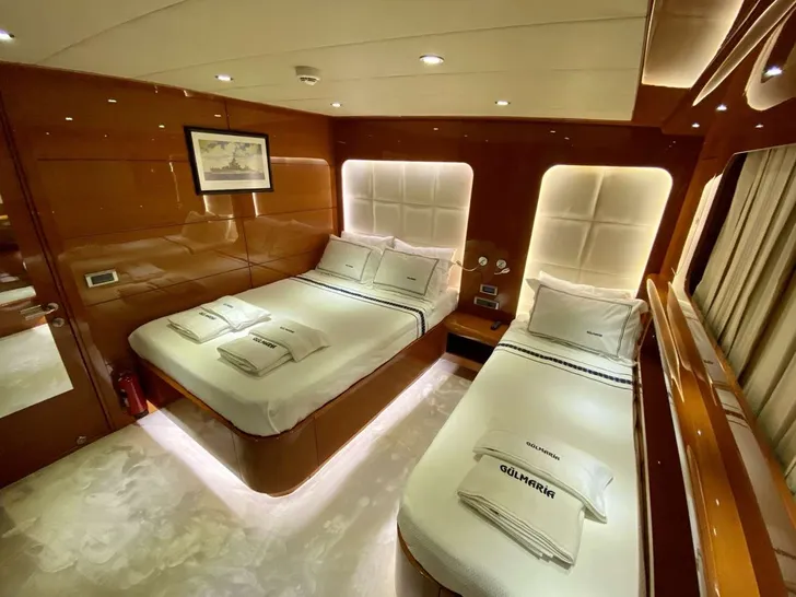 CANARIA Custom 37m - twin cabin 1 CANARIA Custom 37m - twin cabin 1
