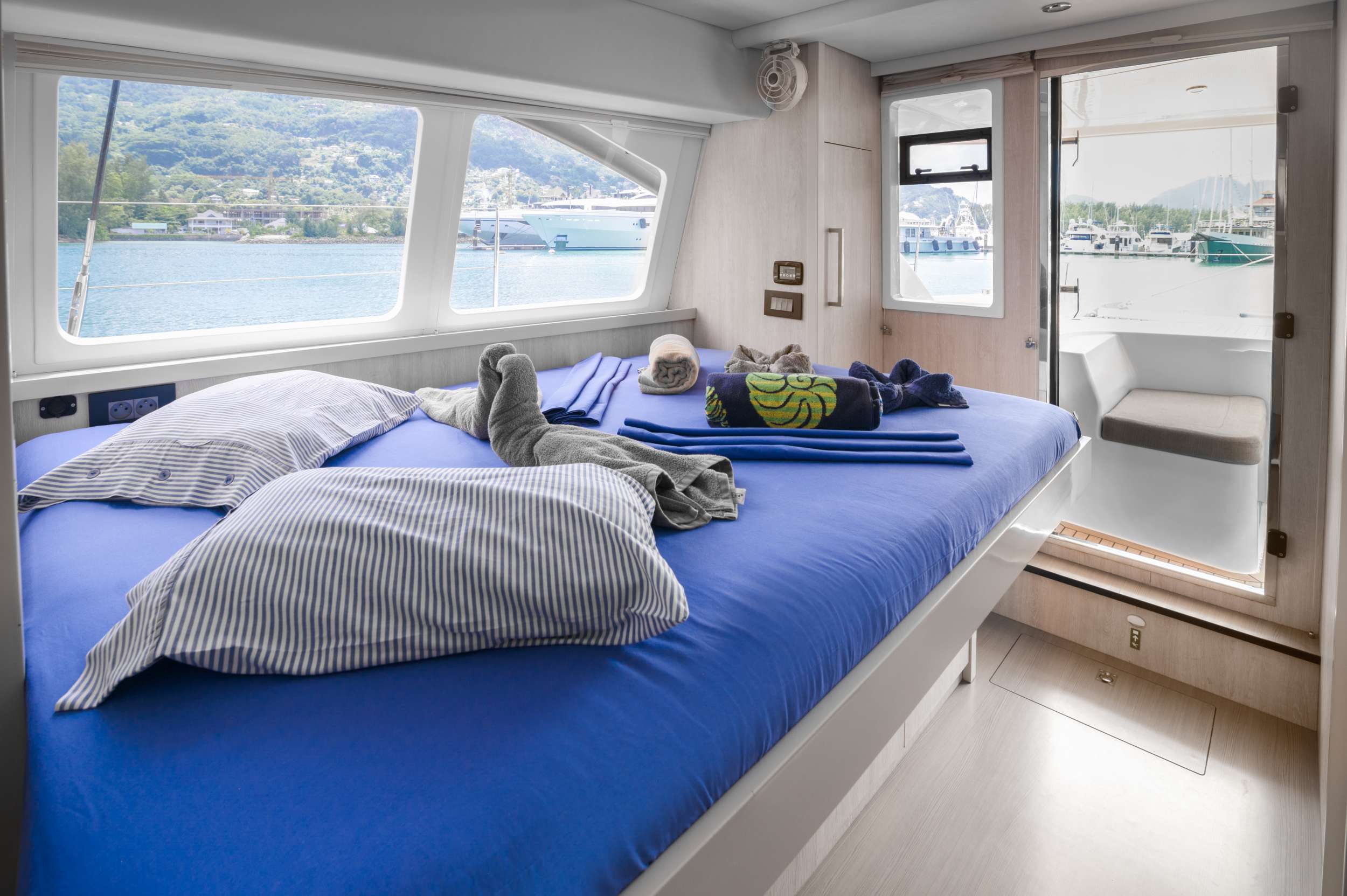 Charter Yacht BETWEEN - Leopard 58 - 2018 - Seychelles - Mahe - Praslin