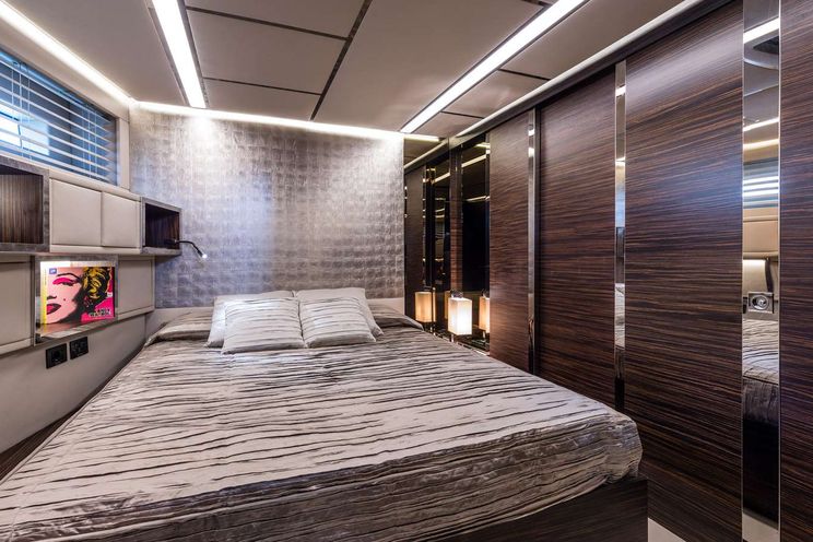 Charter Yacht GIGRECA - Admiral Silent 76 - 4 Cabins - Athens - Mykonos - Paros - Cyclades - Greece