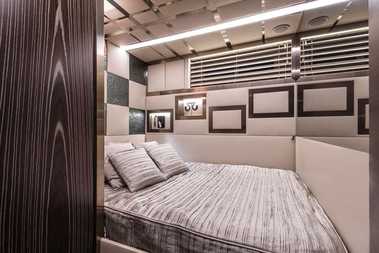 Charter Yacht GIGRECA - Admiral Silent 76 - 4 Cabins - Athens - Mykonos - Paros - Cyclades - Greece