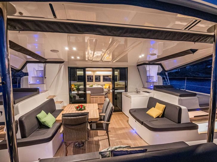 BABALU 51 Lagoon 51 - aft deck BABALU 51 Lagoon 51 - aft deck