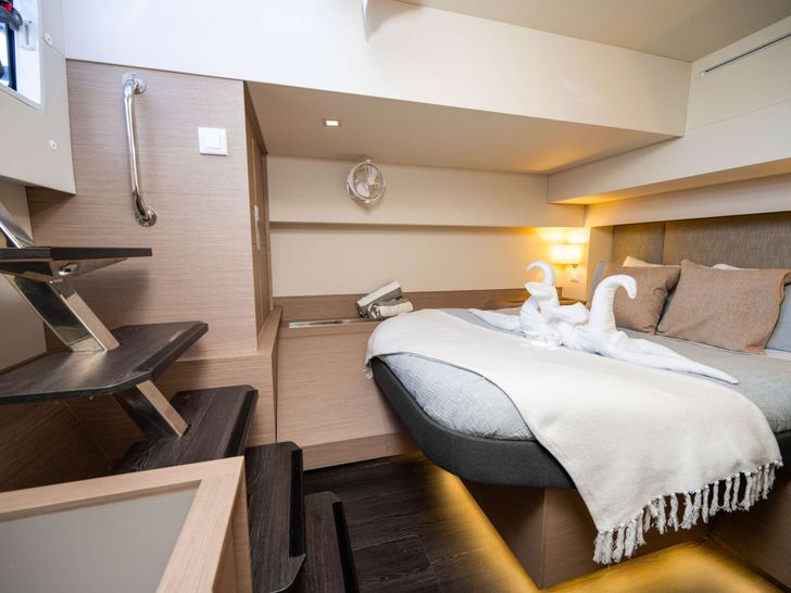 LIQUID SKY Fountaine Pajot Alegria 67 - VIP cabin 1 LIQUID SKY Fountaine Pajot Alegria 67 - VIP cabin 1