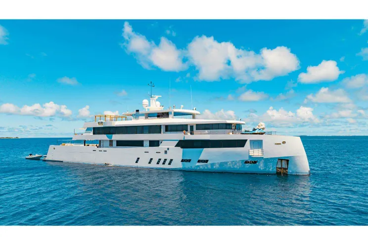 Charter Yacht WHITE PEARL - Custom Yacht 56m - 13 Cabins - Male - Maldives - Indian Ocean - Southeast Asia