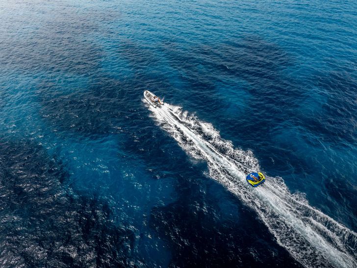 THE BLUE DREAM Fountaine Pajot 67 - towable toy THE BLUE DREAM Fountaine Pajot 67 - towable toy