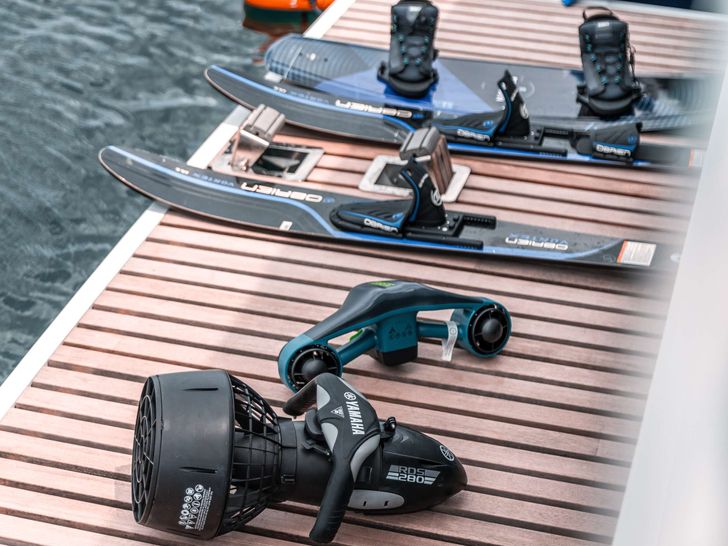 THE BLUE DREAM Fountaine Pajot 67 - water toys THE BLUE DREAM Fountaine Pajot 67 - water toys