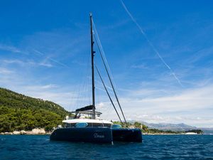 DESSUS - Sunreef 60 - 4 Cabins - Split - Dubrovnik - Hvar - Croatia DESSUS - Sunreef 60 - 4 Cabins - Split - Dubrovnik - Hvar - Croatia