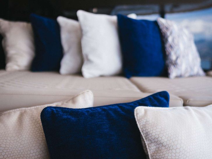 DESSUS Sunreef 60 - throw pillows DESSUS Sunreef 60 - throw pillows