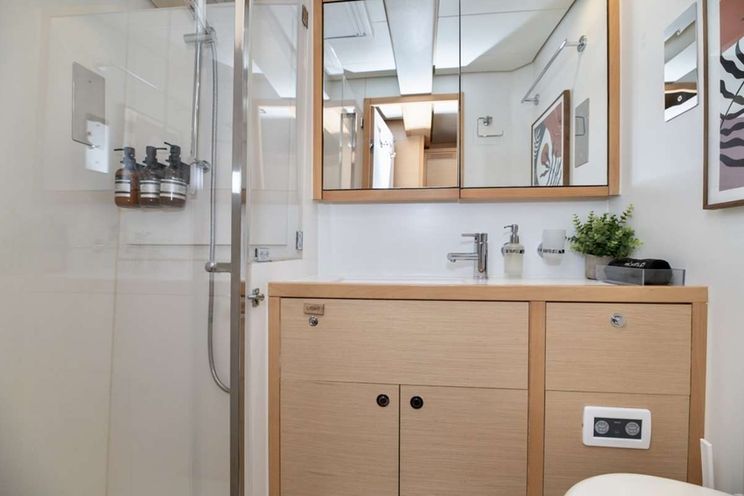 Charter Yacht DO MORE - Lagoon 620 - 5 Cabins - Tortola - Anegada - Virgin Gorda - BVI - Caribbean