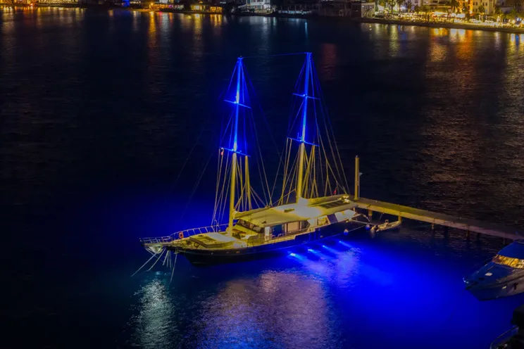 Charter Yacht S4 - Custom Gulet Motor Sailor 35m - 5 Cabins - Bodrum - Marmaris - Gocek - Turkey