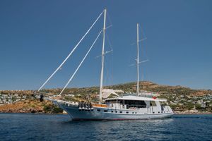 S4 - Custom Gulet Motor Sailor 35m - 5 Cabins - Bodrum - Marmaris - Gocek - Turkey S4 - Custom Gulet Motor Sailor 35m - 5 Cabins - Bodrum - Marmaris - Gocek - Turkey