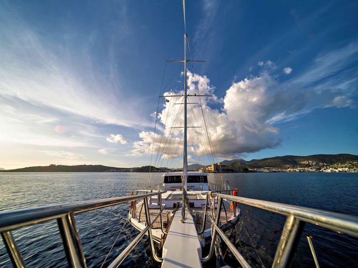 S4 Custom Gulet Motor Sailor 35m - boarding ladder S4 Custom Gulet Motor Sailor 35m - boarding ladder