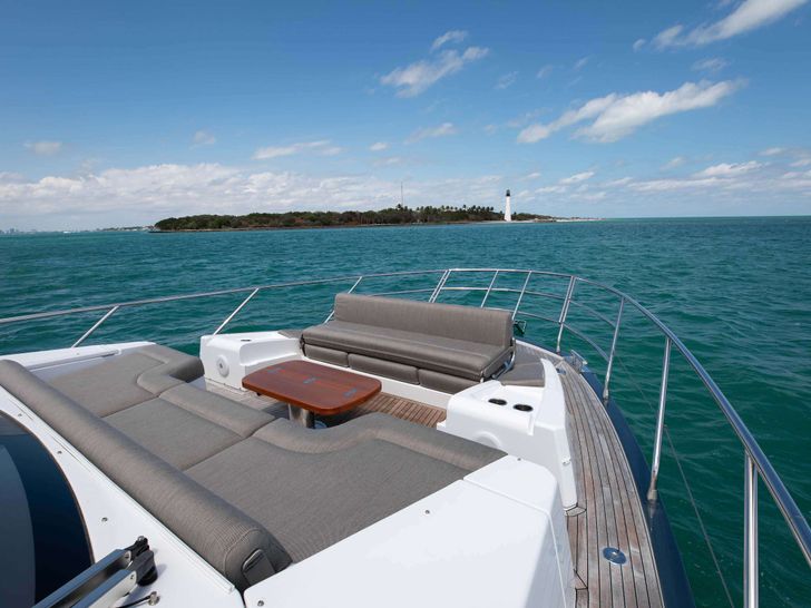 GEISHA Azimut 60 Fly - foredeck lounge and sunbathing area GEISHA Azimut 60 Fly - foredeck lounge and sunbathing area