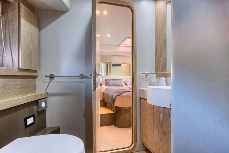 Charter Yacht KIMON - Ferretti 620 - 3 Cabins - Split - Dubrovnik - Hvar - Croatia