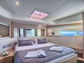 KIMON Ferretti 620 master cabin bed