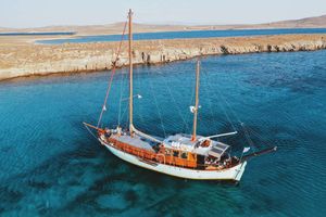 SEATZEN - Psaros 21m - 4 Cabins - Mykonos - Athens - Paros - Cyclades - Greece SEATZEN - Psaros 21m - 4 Cabins - Mykonos - Athens - Paros - Cyclades - Greece