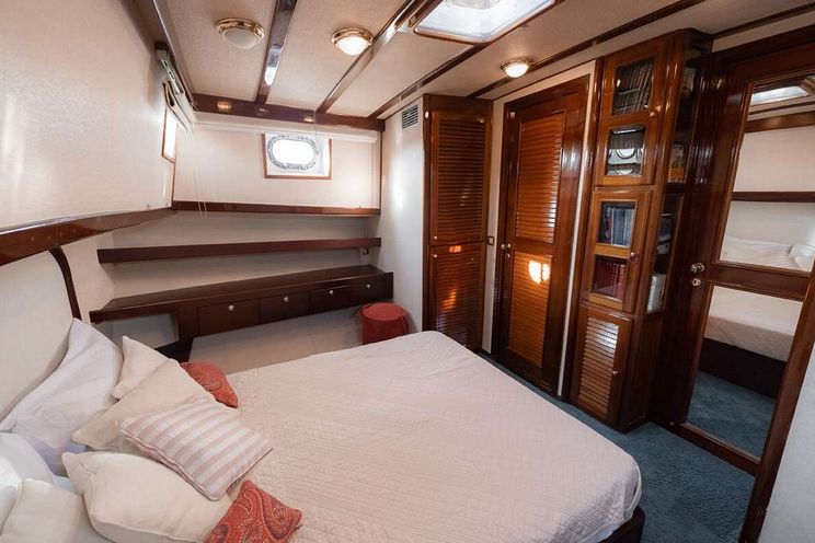 Charter Yacht SEATZEN - Psaros 21m - 4 Cabins - Mykonos - Athens - Paros - Cyclades - Greece