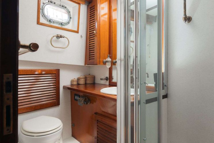 Charter Yacht SEATZEN - Psaros 21m - 4 Cabins - Mykonos - Athens - Paros - Cyclades - Greece