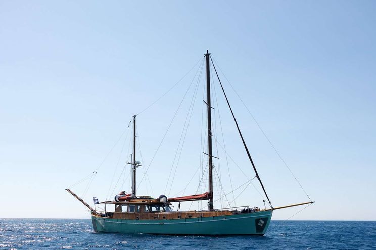 Charter Yacht SEATZEN - Psaros 21m - 4 Cabins - Mykonos - Athens - Paros - Cyclades - Greece