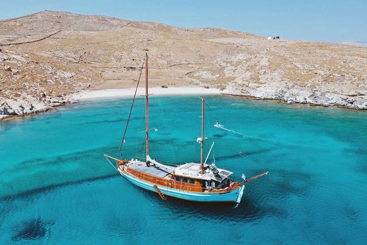 Charter Yacht SEATZEN - Psaros 21m - 4 Cabins - Mykonos - Athens - Paros - Cyclades - Greece