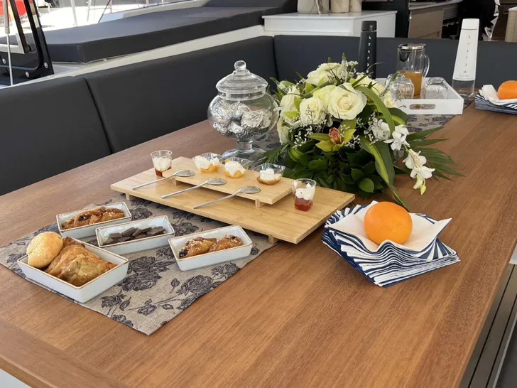 THREE DEE Fountaine Pajot Aura 51 - aft deck dining THREE DEE Fountaine Pajot Aura 51 - aft deck dining
