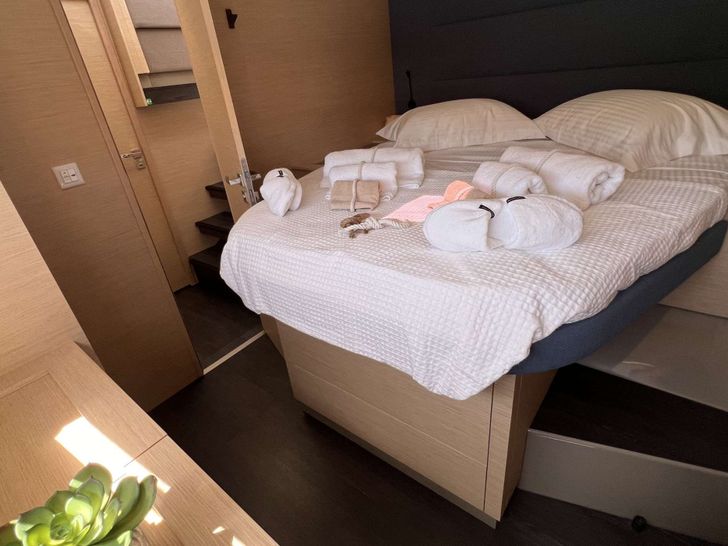 THREE DEE Fountaine Pajot Aura 51 - VIP cabin 2 THREE DEE Fountaine Pajot Aura 51 - VIP cabin 2