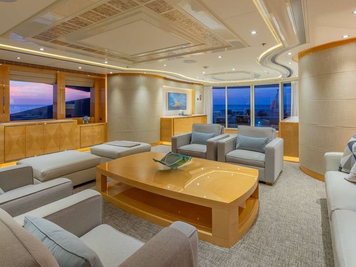SOUTH Heesen 55m main saloon lounge SOUTH Heesen 55m main saloon lounge